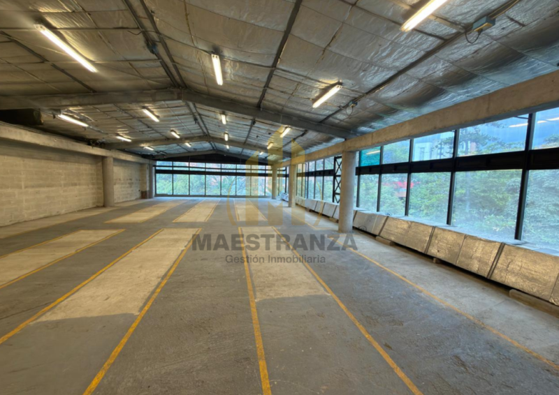Local comercial en venta en Laureles, Medellín 2