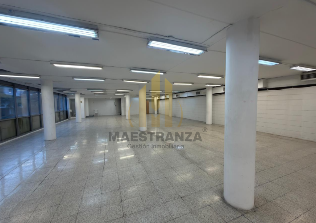 Local comercial en venta en Laureles, Medellín 3