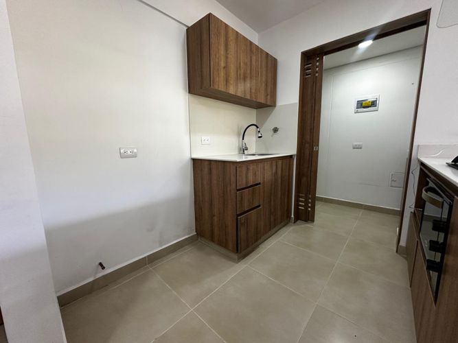 Apartamento de 3 alcobas en arriendo en Prados De Sabaneta, Sabaneta, 85 m² · foto 2 de 17