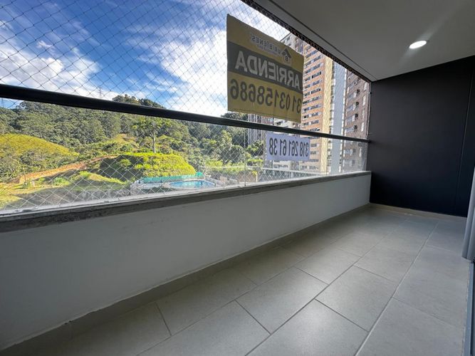 Apartamento de 3 alcobas en arriendo en Prados De Sabaneta, Sabaneta, 85 m² · foto 7 de 17