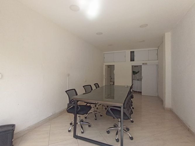 Local en arriendo en Laureles, Medellín, 24 m² · foto 3 de 13