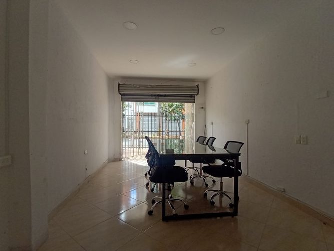 Local en arriendo en Laureles, Medellín, 24 m² · foto 7 de 13