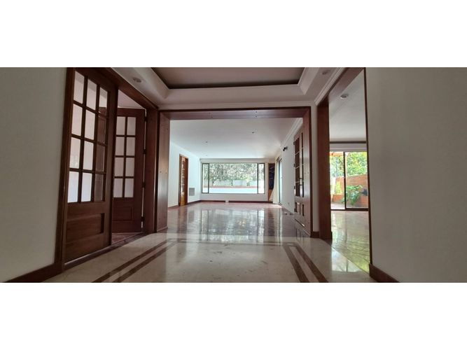 Apartamento de 3 alcobas en venta en Alameda, Bogotá, 223 m² · foto 7 de 19