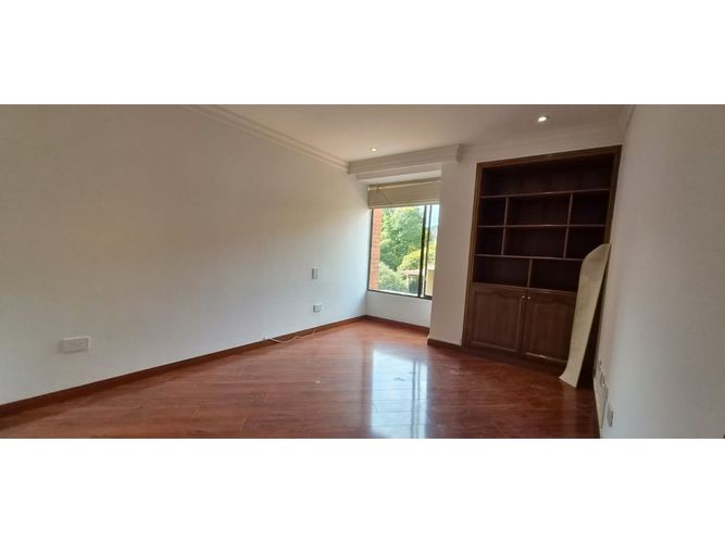 Apartamento de 3 alcobas en venta en Alameda, Bogotá, 223 m² · foto 8 de 19