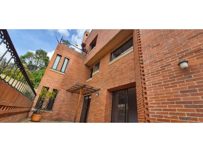 Apartamento de 3 alcobas en venta en Alameda, Bogotá, 223 m² · foto 18 de 19