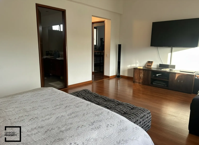 Casa de 4 alcobas en venta en Siberia, Cota, 254 m² · foto 4 de 9
