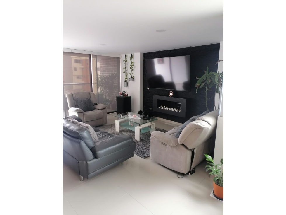 Apartamento en venta en Laureles, Medellín 2