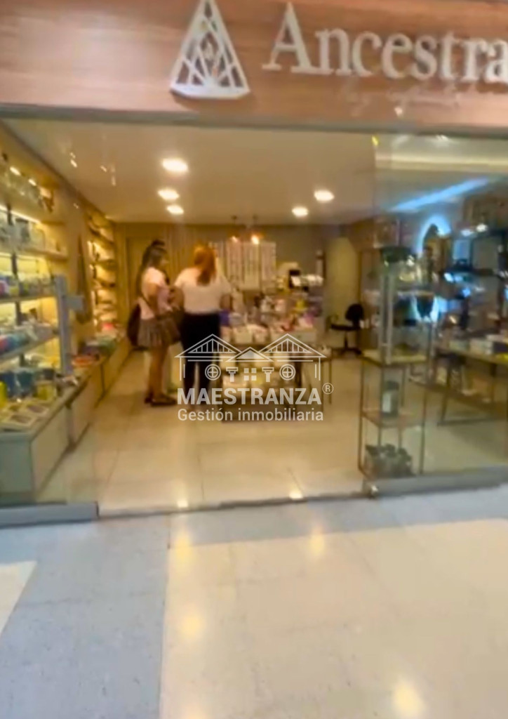 Local comercial en venta en El Poblado, Medellín 2
