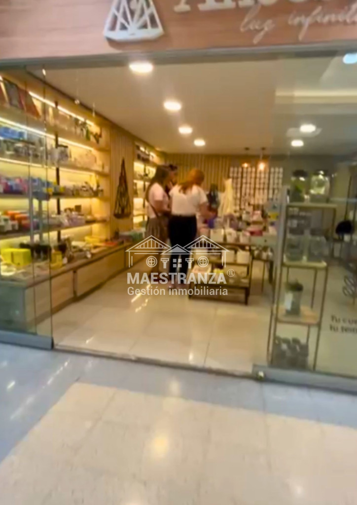 Local comercial en venta en El Poblado, Medellín 3