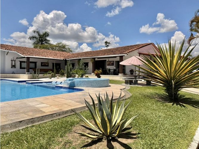 Finca en venta en Condina, Pereira, 1776 m² · foto 2 de 24