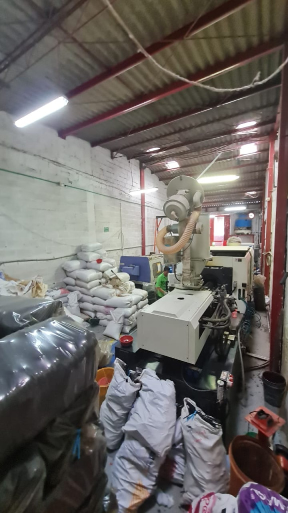 Warehouse for sale in Trinidad, Medellín 3