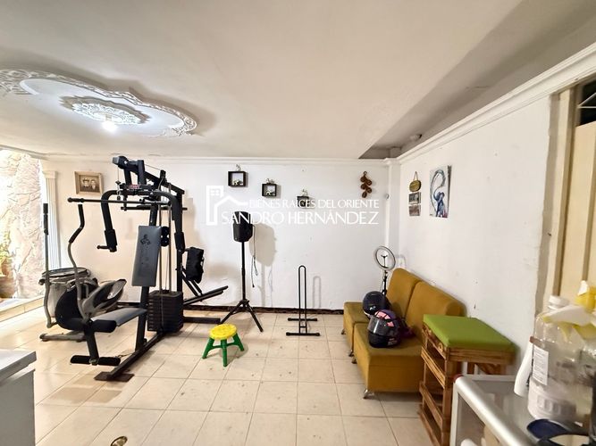 Casa de 5 alcobas en venta en Lagos Iv Sector B, Floridablanca, 200 m² · foto 16 de 19