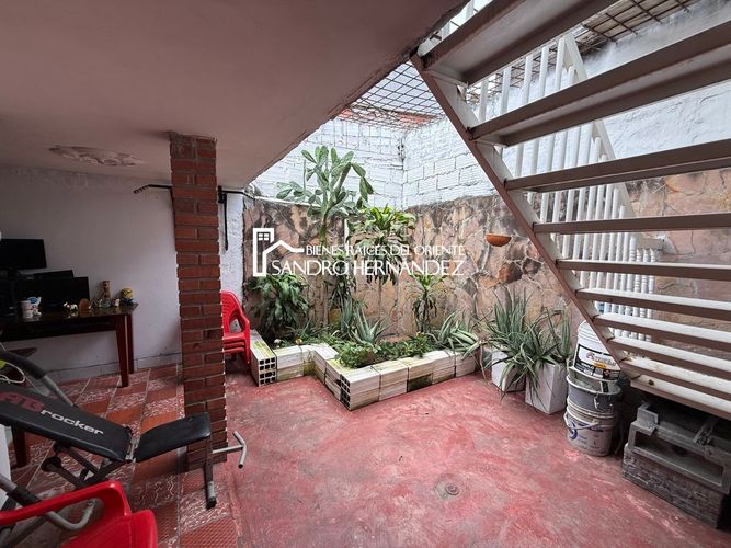 Casa de 5 alcobas en venta en Lagos Iv Sector B, Floridablanca, 200 m² · foto 19 de 19