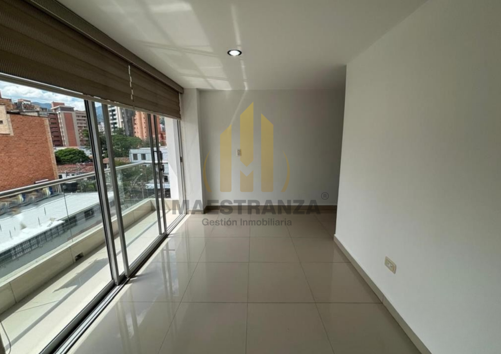Apartamento en venta en Laureles, Medellín 2