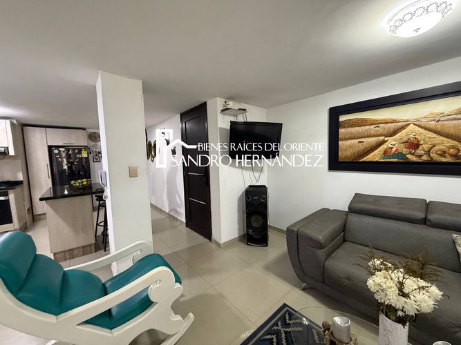 Apartamento de 3 alcobas en venta en Provenza, Bucaramanga, 120 m² · foto 3 de 17