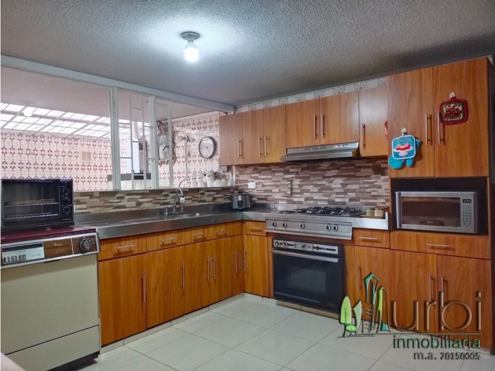Casa en venta en Lagos De Cordoba, Bogotá · foto 6 de 20