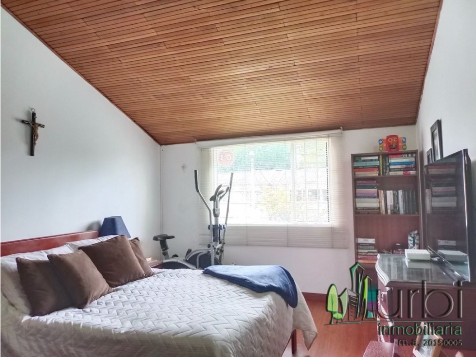 Casa en venta en Lagos De Cordoba, Bogotá · foto 12 de 20