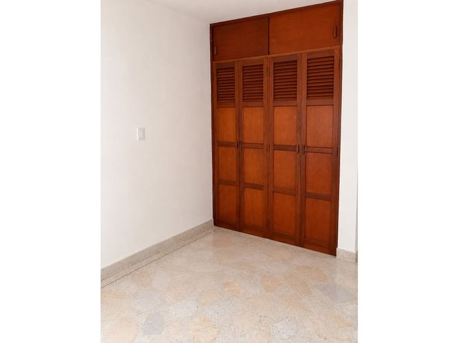 Apartamento de 3 alcobas en venta en Los Cambulos, Cali, 89 m² · foto 6 de 13