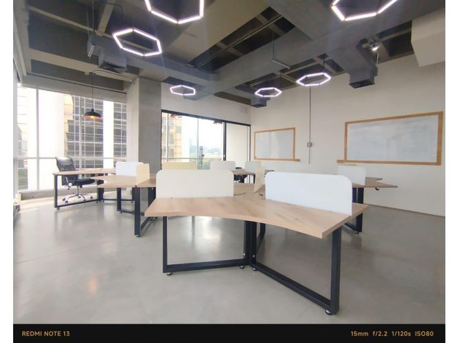 Oficina en arriendo en El Diamante No. 2, Medellín, 60 m² · foto 3 de 12