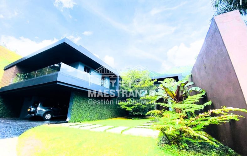 Casa de 4 alcobas en venta en Las Palmas, Medellín, 366 m² · foto 11 de 19