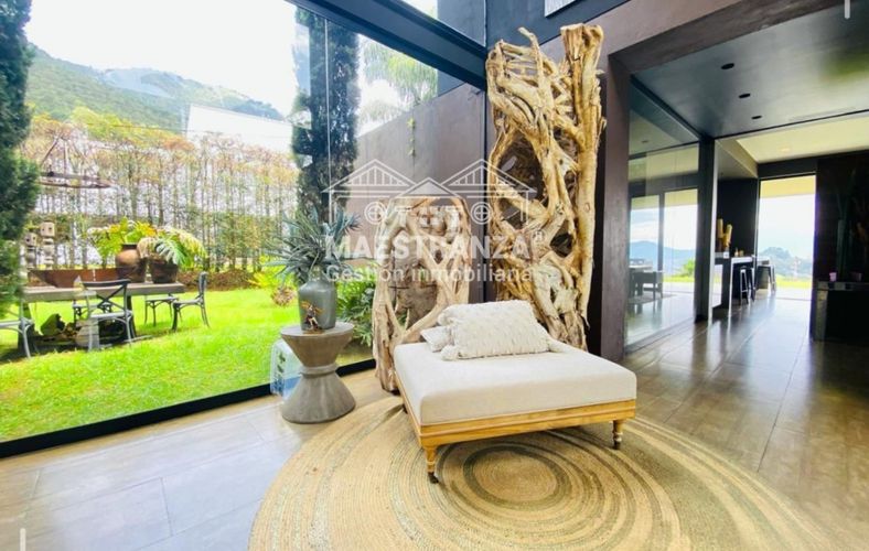 Casa de 4 alcobas en venta en Las Palmas, Medellín, 366 m² · foto 13 de 19