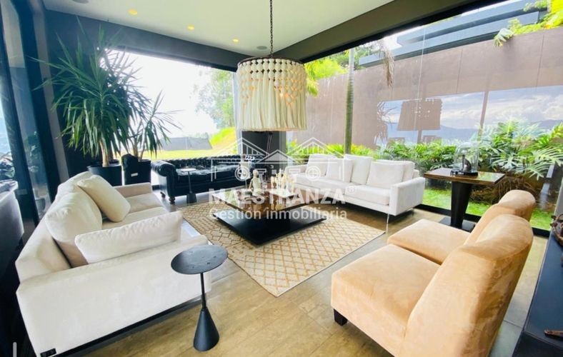 Casa de 4 alcobas en venta en Las Palmas, Medellín, 366 m² · foto 14 de 19