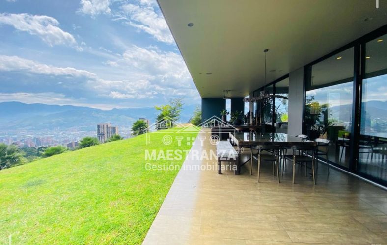 Casa de 4 alcobas en venta en Las Palmas, Medellín, 366 m² · foto 15 de 19