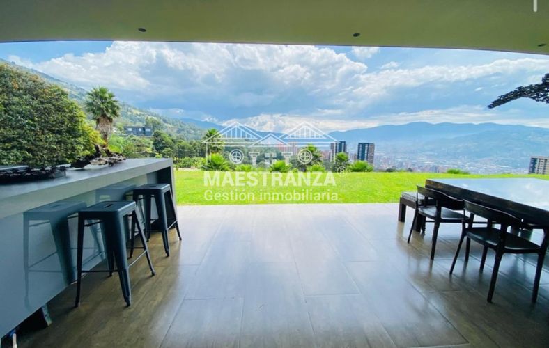 Casa de 4 alcobas en venta en Las Palmas, Medellín, 366 m² · foto 17 de 19