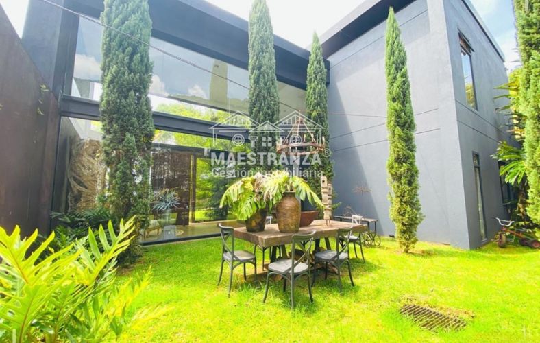 Casa de 4 alcobas en venta en Las Palmas, Medellín, 366 m² · foto 18 de 19