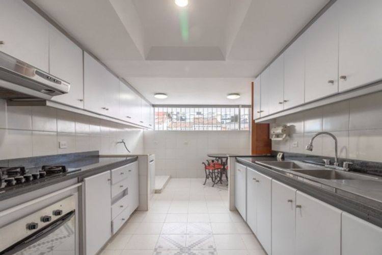 Casa en venta en Santa Barbara Central, Bogotá · foto 8 de 22