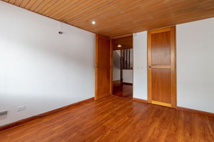 Casa en venta en Santa Barbara Central, Bogotá · foto 11 de 22