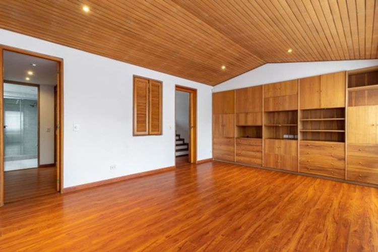Casa en venta en Santa Barbara Central, Bogotá · foto 14 de 22