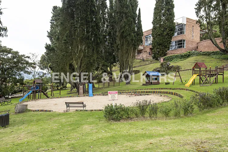 Casa de 4 alcobas en venta en Aposentos, Sopó, 350 m² · foto 22 de 22