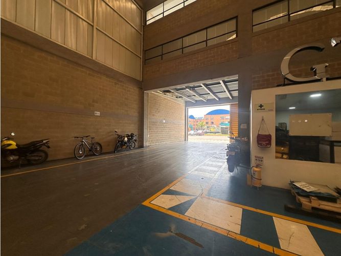 Bodega en venta en Rincon De Samaria, Chía, 1238 m² · foto 10 de 23
