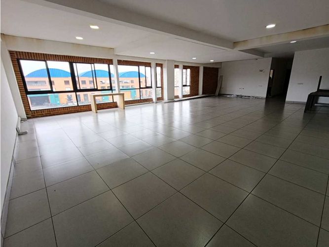 Bodega en venta en Rincon De Samaria, Chía, 1238 m² · foto 18 de 23