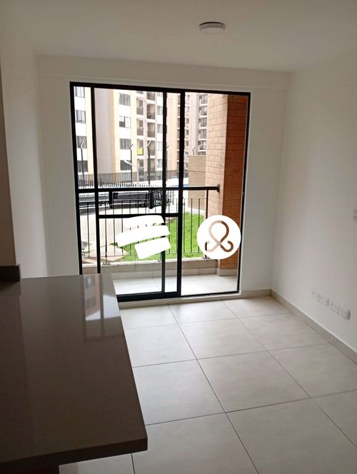 Apartamento de 2 alcobas en venta en La Macarena, Rionegro, 51 m² · foto 3 de 14