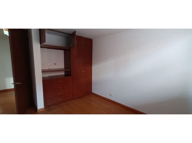 Casa de 3 alcobas en venta en Cr Rio Frio, Chía, 200 m² · foto 9 de 18