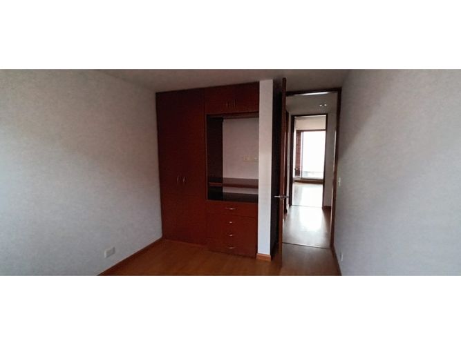 Casa de 3 alcobas en venta en Cr Rio Frio, Chía, 200 m² · foto 14 de 18