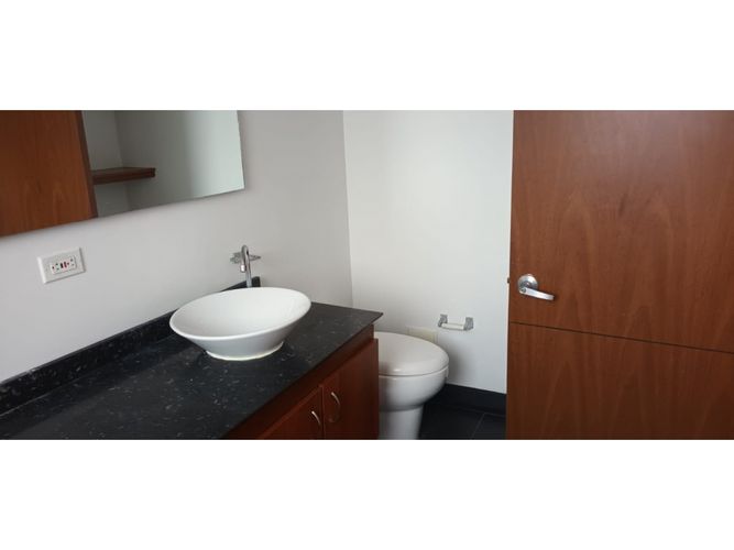Casa de 3 alcobas en venta en Cr Rio Frio, Chía, 200 m² · foto 15 de 18