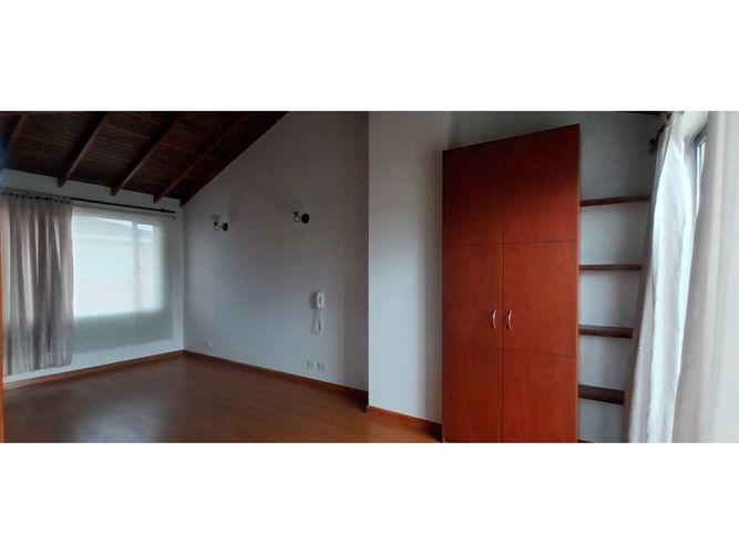 Casa de 3 alcobas en venta en Cr Rio Frio, Chía, 200 m² · foto 16 de 18