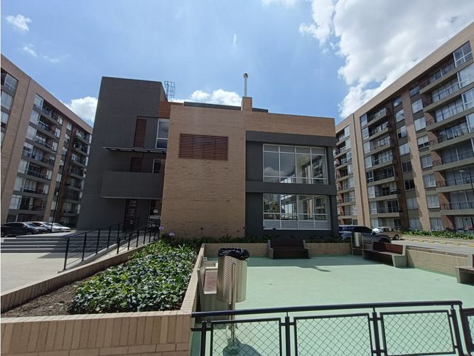 Apartamento de 3 alcobas en venta en Cr Los Nogales, Chía, 73 m² · foto 12 de 16