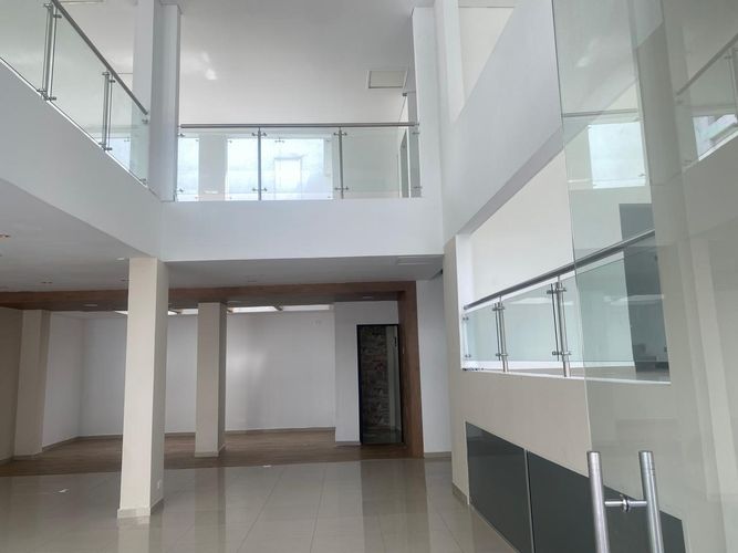 Local en arriendo en Santa Monica, Cali, 268 m² · foto 5 de 13