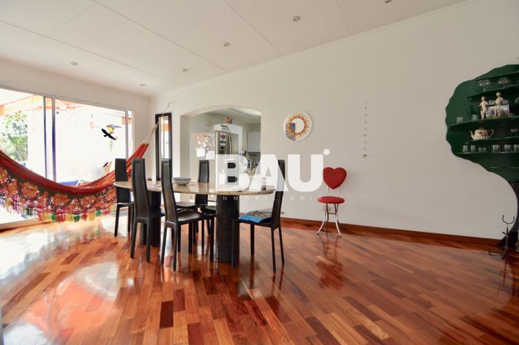 Casa de 5 alcobas en venta en Niza Norte, Bogotá, 350 m² · foto 9 de 24
