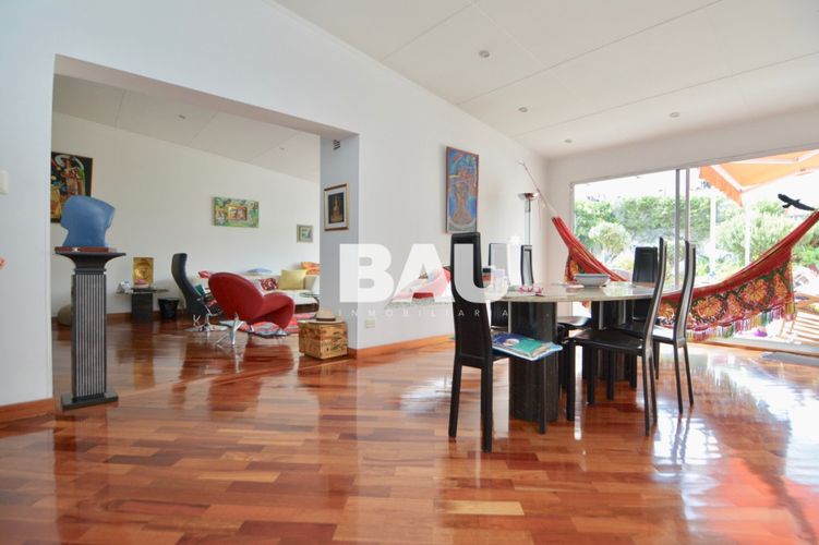 Casa de 5 alcobas en venta en Niza Norte, Bogotá, 350 m² · foto 10 de 24