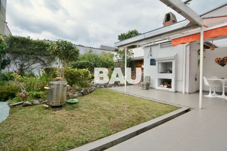 Casa de 5 alcobas en venta en Niza Norte, Bogotá, 350 m² · foto 12 de 24