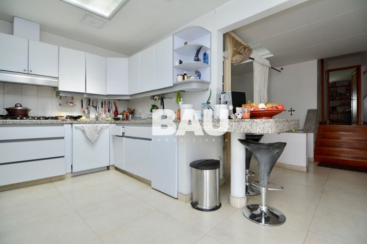 Casa de 5 alcobas en venta en Niza Norte, Bogotá, 350 m² · foto 14 de 24