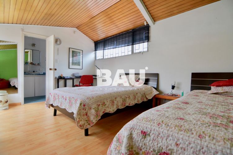 Casa de 5 alcobas en venta en Niza Norte, Bogotá, 350 m² · foto 22 de 24