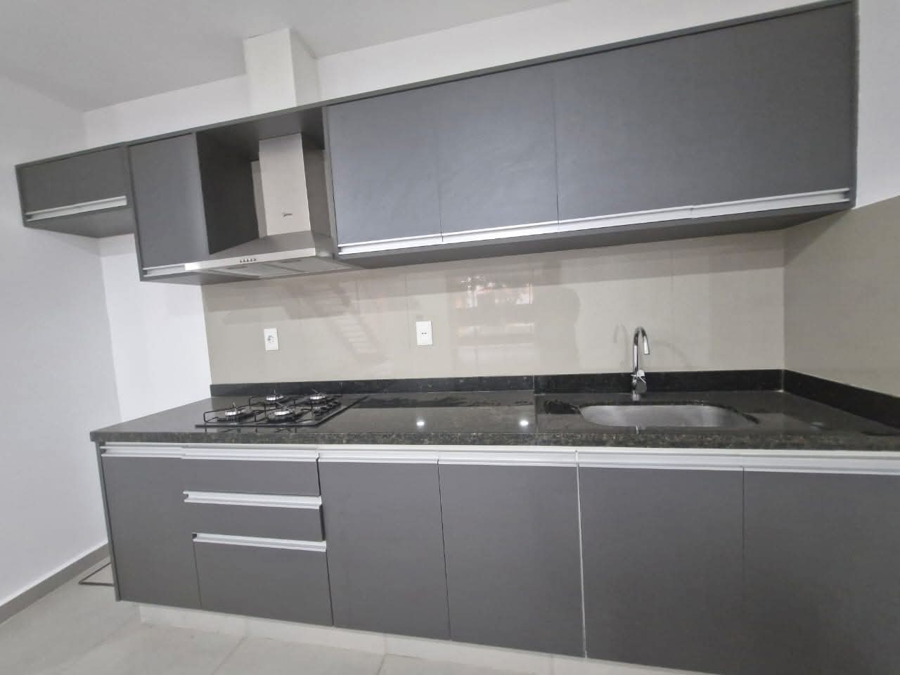 ALQUILO – DÚPLEX DE 3 DORMITORIOS  ? Mora Cué, Luque — foto 3