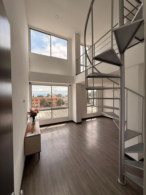 Apartamento en venta en Ciudad Berna, Bogotá · foto 4 de 19