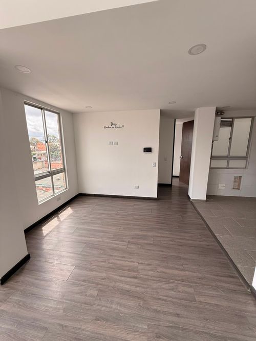 Apartamento en venta en Ciudad Berna, Bogotá · foto 5 de 19